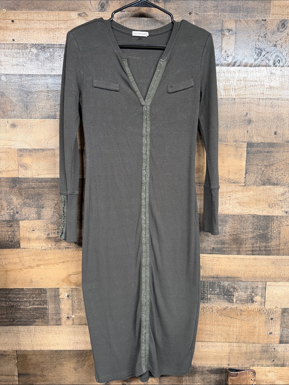 Avec Les Filles hook-front knit midi dress